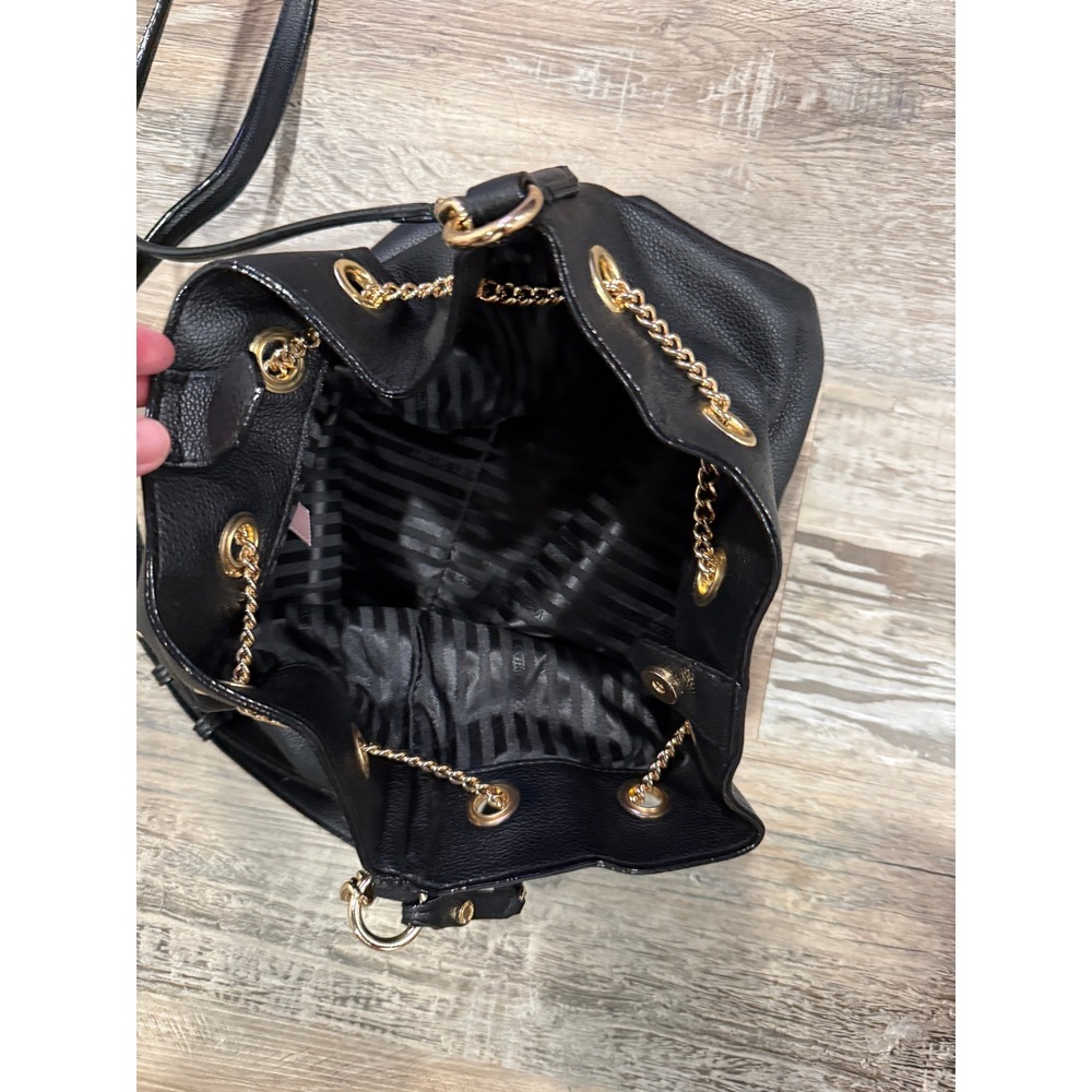 Victoria's Secret Black Pebbled Faux Leather Chain Drawstring Bucket Bag - Picture 2 of 3